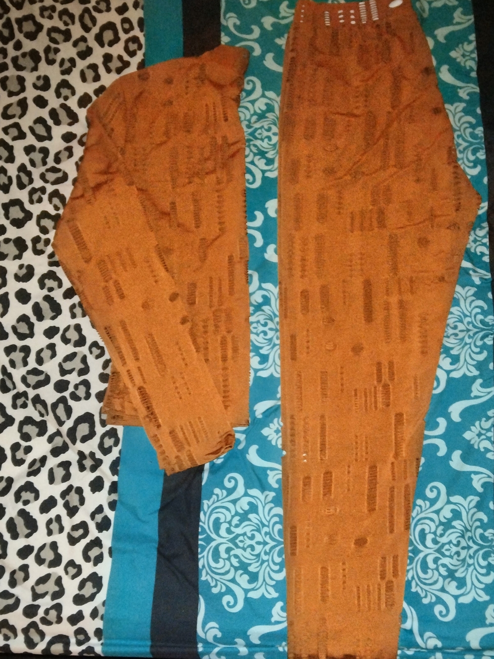 Women's Brown Distressed Long-Sleeve Tee - Picture 4 of 7